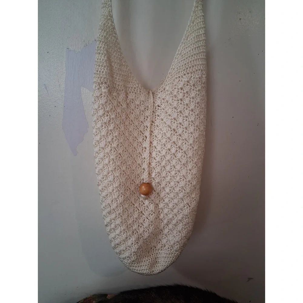 Cream Crochet Hobo Bag Wood Bead Drawstring Lined Rayon Shoulder Sling Cream